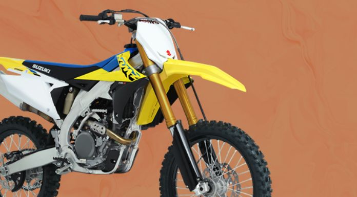 Isolated image of Suzuki RM-Z250 in brown background - How fast is a 250cc dirt bike
